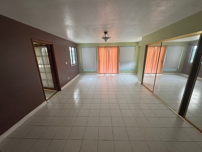 Building Photo - Spacious 3-Bedroom Home in Rowland Heights