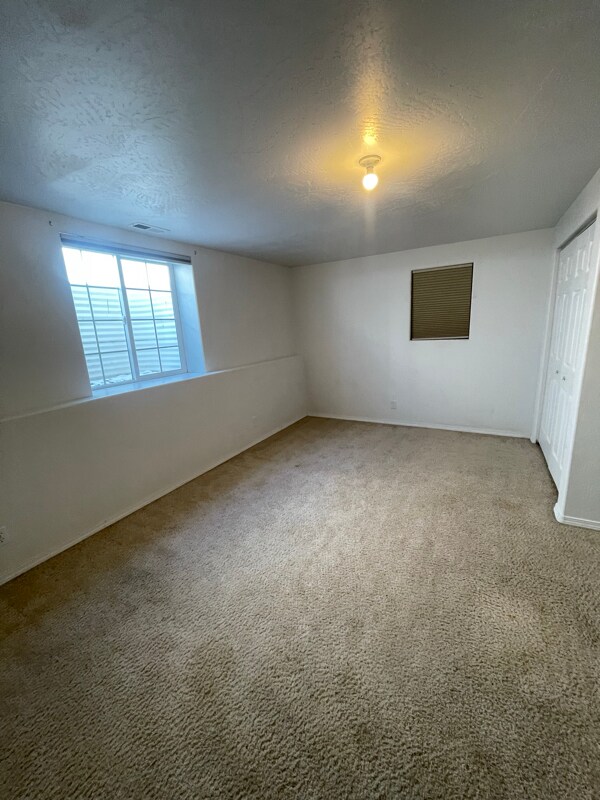 Building Photo - 1429 11th St W