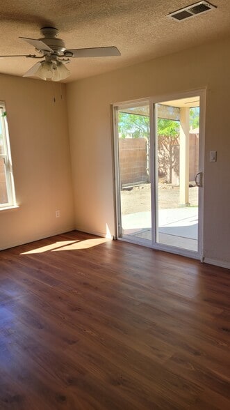 Building Photo - 1501 Casa Florida Pl NW