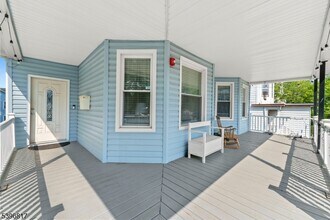 Building Photo - 76 Lafayette Ave