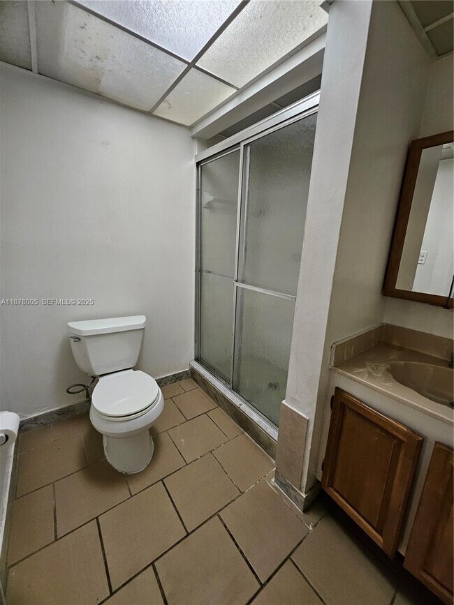 Building Photo - 7820 S Colony Cir