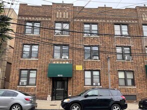 Building Photo - 9015 Bergenwood Ave