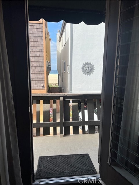 Building Photo - 58 Surfside Ave.