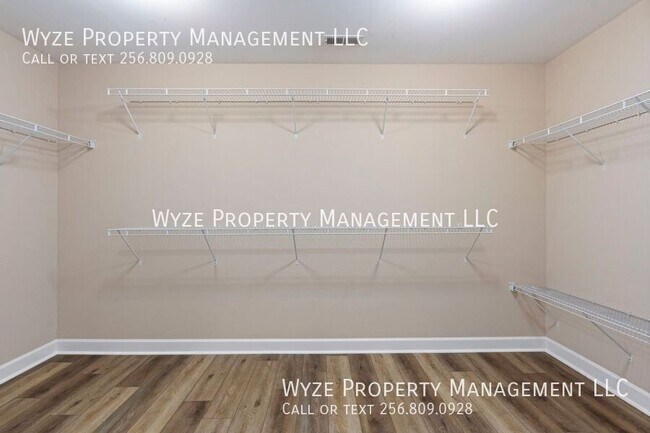 Building Photo - 104 Hardiman Pl Ln