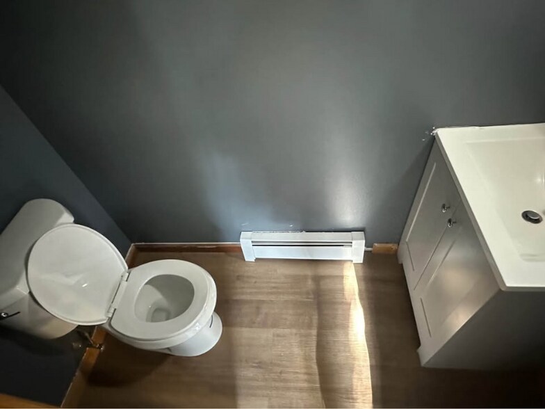 Building Photo - 17 Willis St