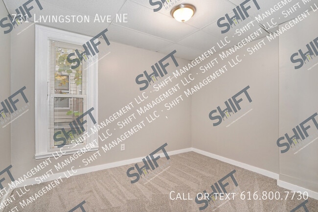 Building Photo - 731 Livingston Ave NE