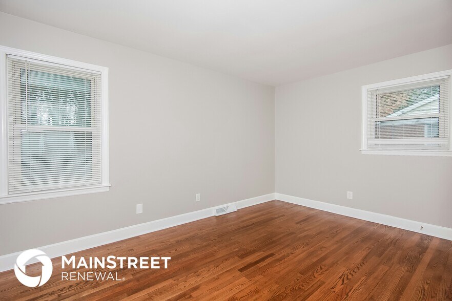 Building Photo - 4423 Brooktree Dr