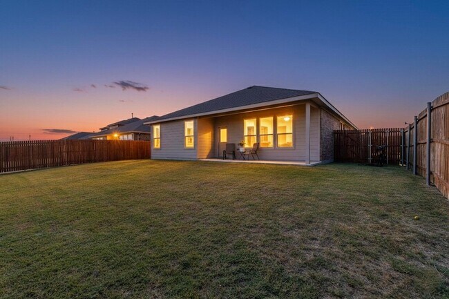 Building Photo - 1213 Pacifica Trail