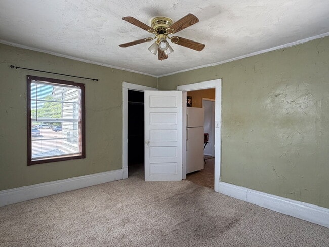 Building Photo - 1 Bedroom Apartment for Lease!!