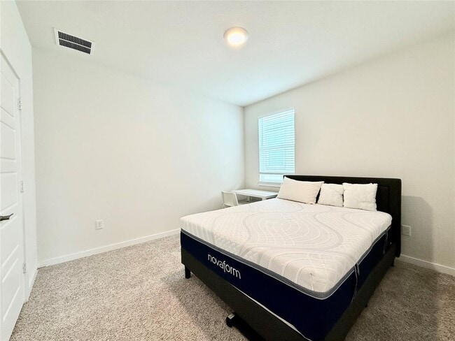 Building Photo - 3013 Louris Ln