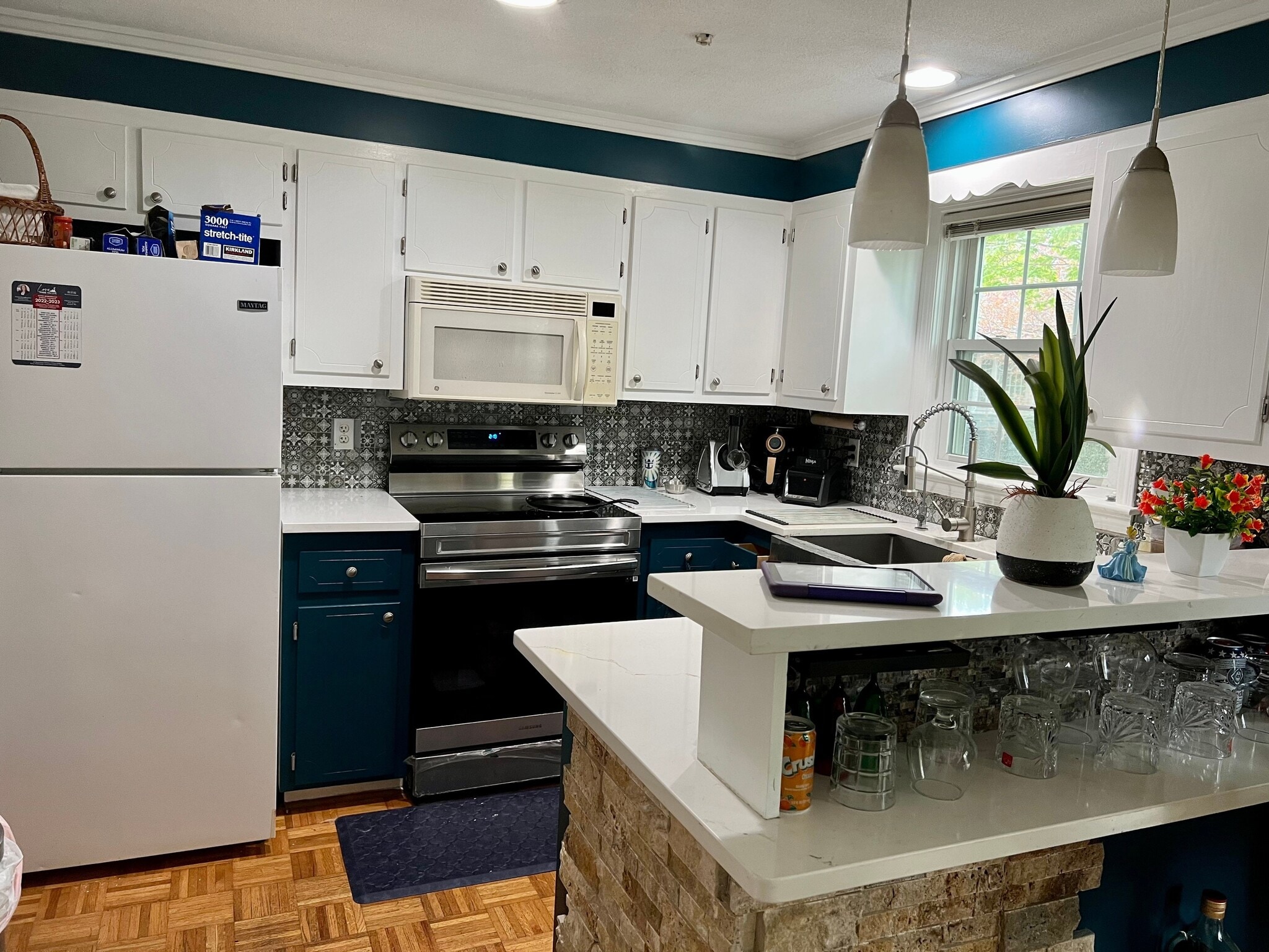 Rennovated Kitchen with Quartz Platform - 1 Meetinghouse Rd