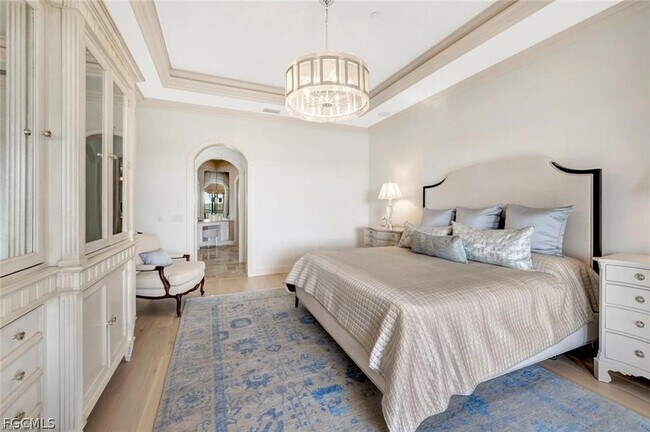 Building Photo - 2542 Marquesa Royale Ln