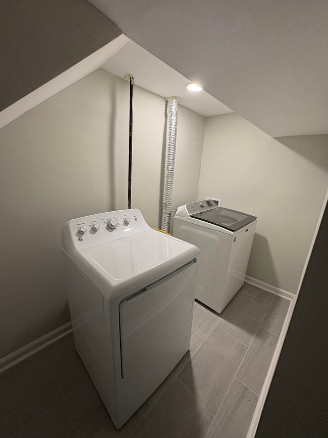 Building Photo - 2817 63rd Pl