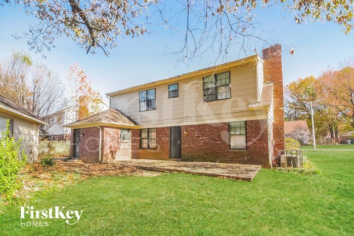 Building Photo - 4965 Gardenwood Dr