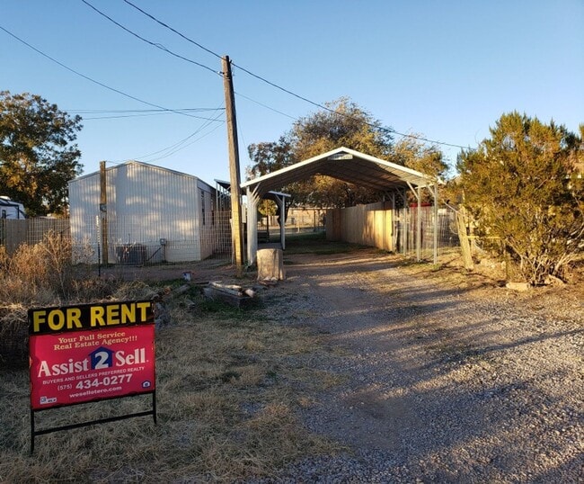 Primary Photo - Beautifully Remodeled 2 Bdrm/2Ba Home with...