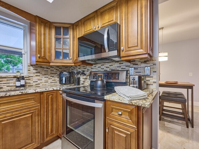 Building Photo - 1267 Summerwood Cir