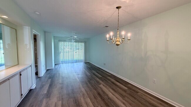 Building Photo - 619 Waterway Village Blvd