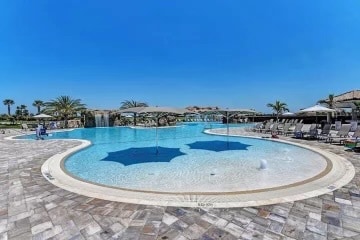 Clubhouse Pool - 17704 Gawthrop Dr