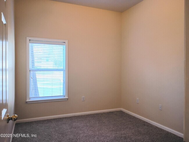 Building Photo - 6106 Maggies Cir