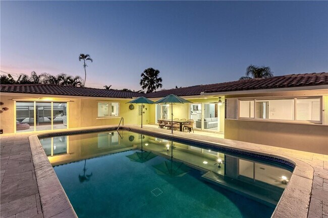 Building Photo - 1984 Sailfish Pl