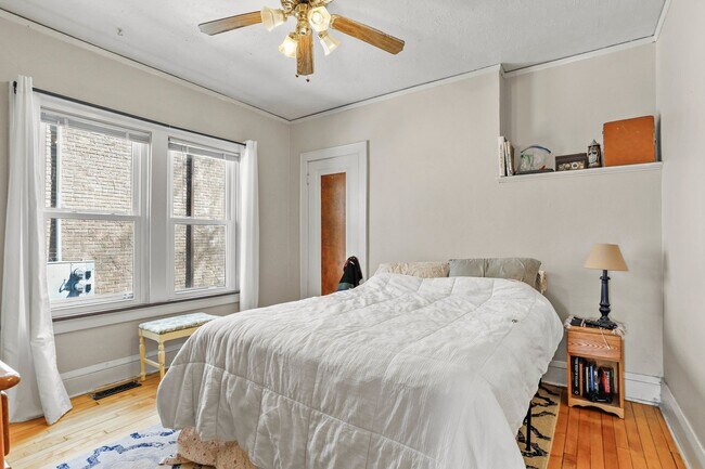 Building Photo - 1342 Rutledge St