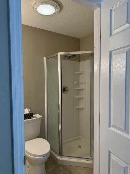 Building Photo - 11841 Newchapel Ct
