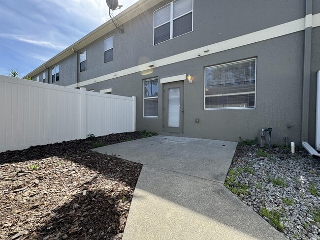 Building Photo - 12965 Langstaff Dr