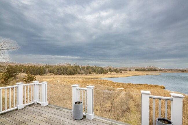 Building Photo - 21 Old Stone Hwy