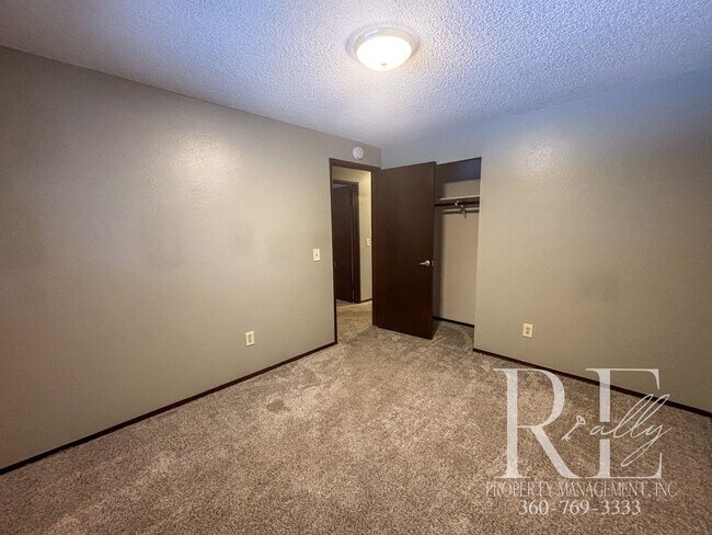 Building Photo - Cozy 3-Bedroom Home in Desirable Poulsbo Neighborhood