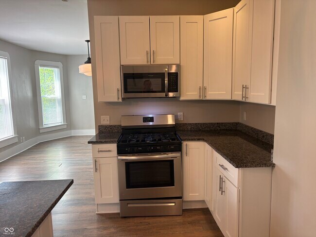 Building Photo - 1125 Churchman Ave