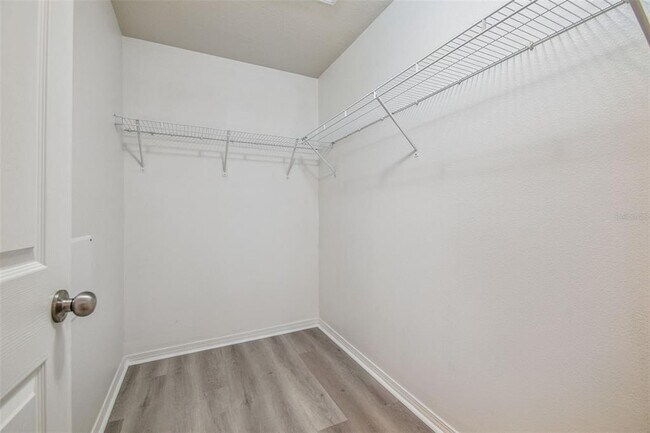 Building Photo - 4925 White Sanderling Ct