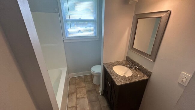 Building Photo - Renovated 3 Bedroom 1  Bath Home for Rent!