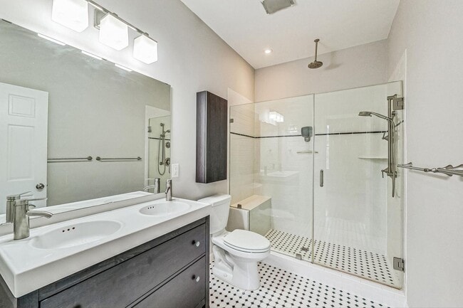 Building Photo - Coming Soon! Gorgeous 4 Bed + 3.5 Ba totally renovated row home in Columbia Heights