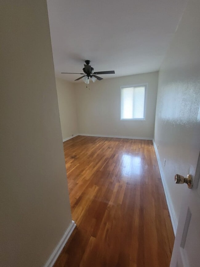Building Photo - South Highlands 2bed/1bath