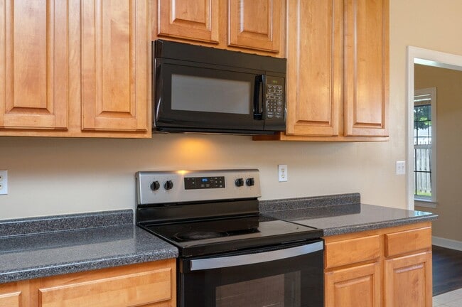 Building Photo - 1474 The Crossings