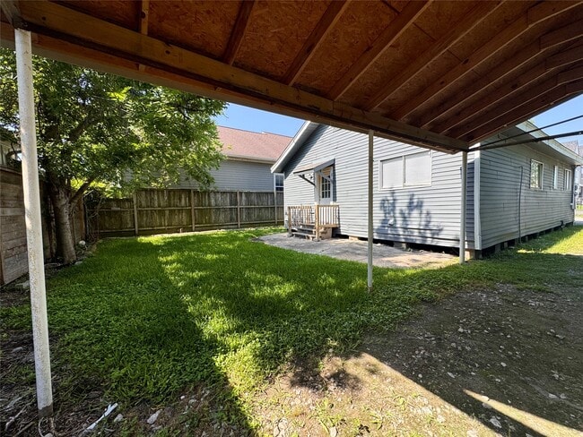 Building Photo - 4106 Robertson St