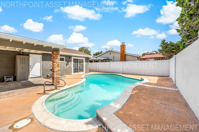 Building Photo - Brand New Remodel – Stunning Pool Home wit...