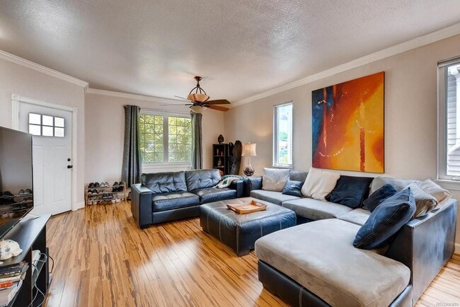 Living Room - 2687 S University Blvd