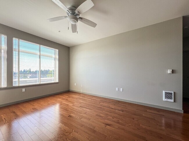 Building Photo - 2Bd/2Ba Burien Condo