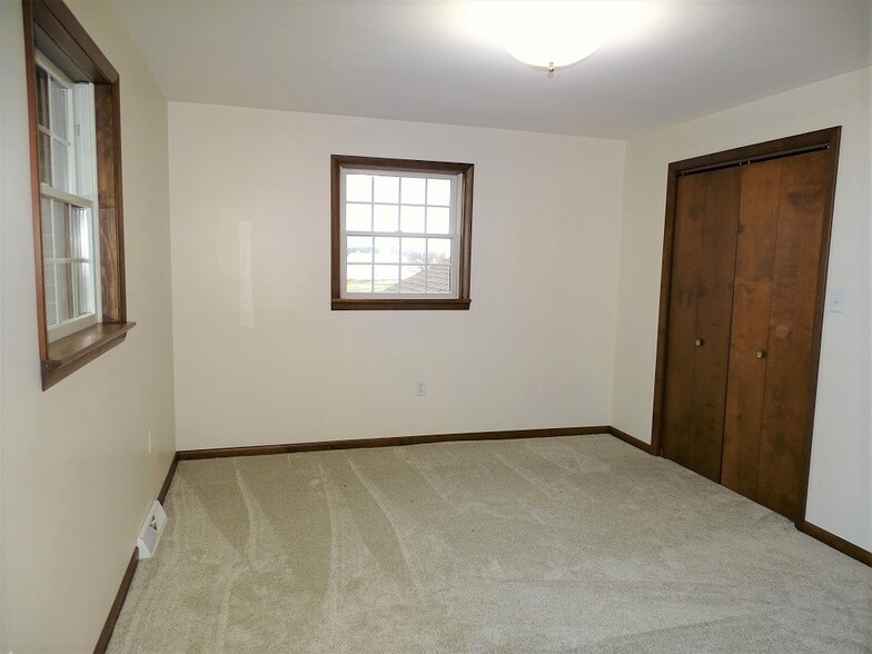 Building Photo - 2228 Junction Rd