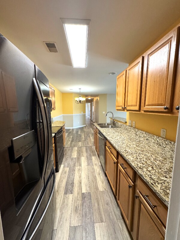 Building Photo - 119 Brentwood Dr