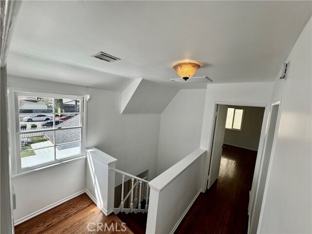 Building Photo - 4918 Haskell Ave