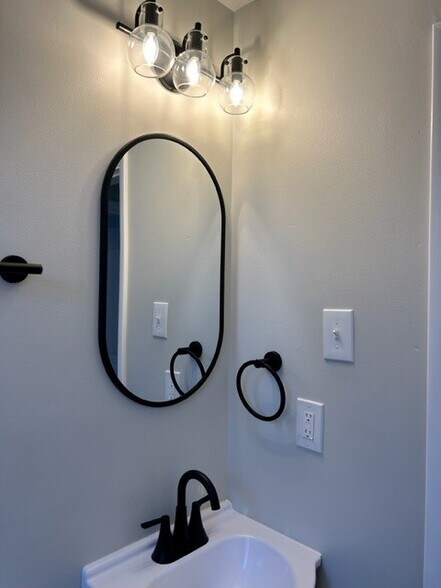 Bathroom - 7700 Lile Ave