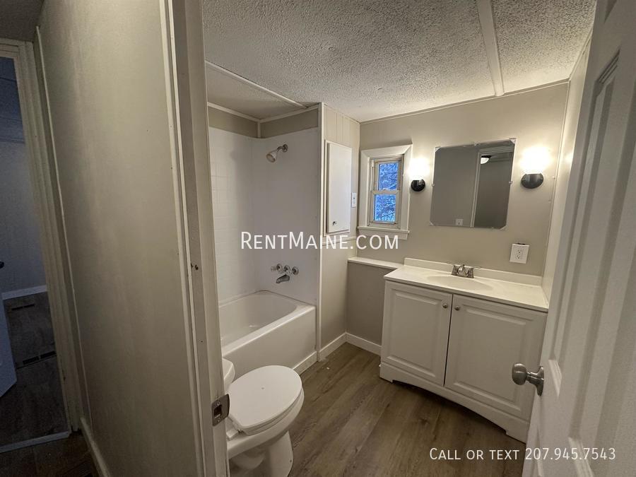 Building Photo - 30 Exeter Rd