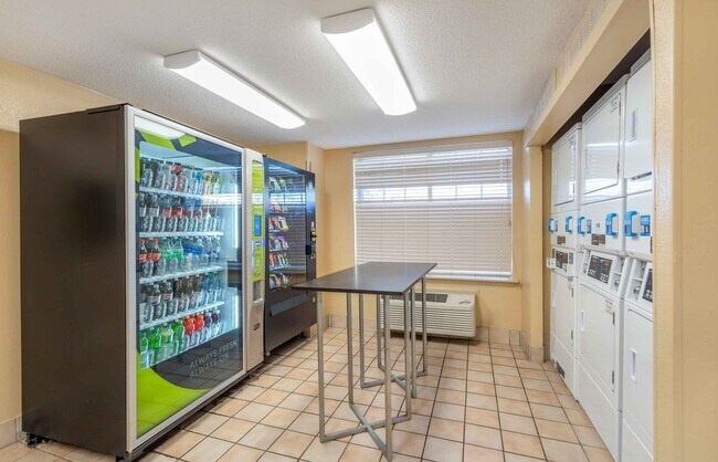 Building Photo - Furnished Studio-Chicago - Lombard - Oak Brook