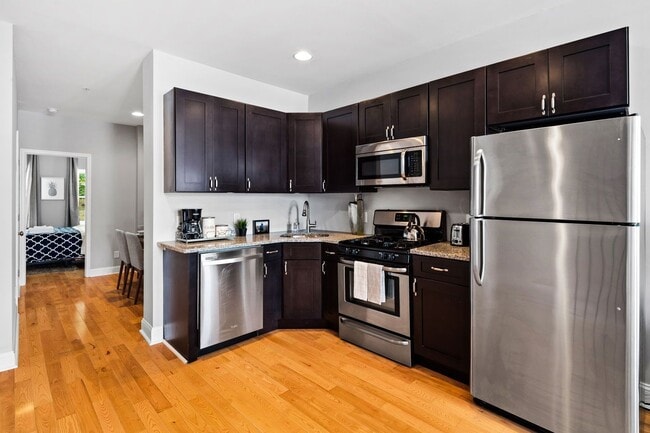 Building Photo - 2551 Grays Ferry Ave