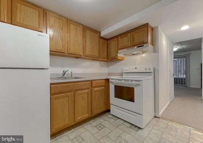 Building Photo - 11214 Heron Pl
