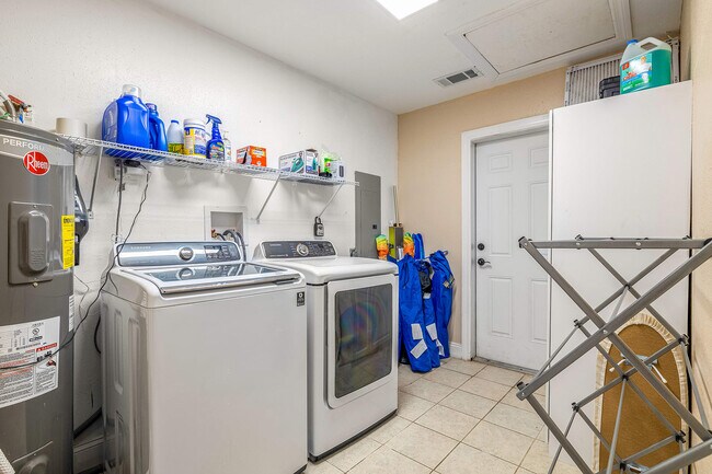 Building Photo - 13464 Twig Terrace