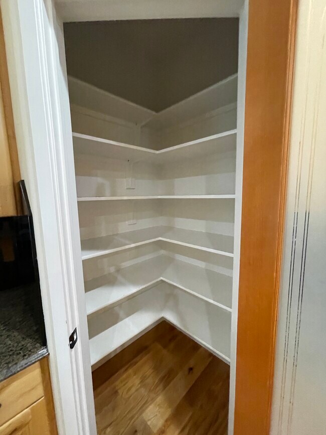 Building Photo - 2009 Autumn Ln