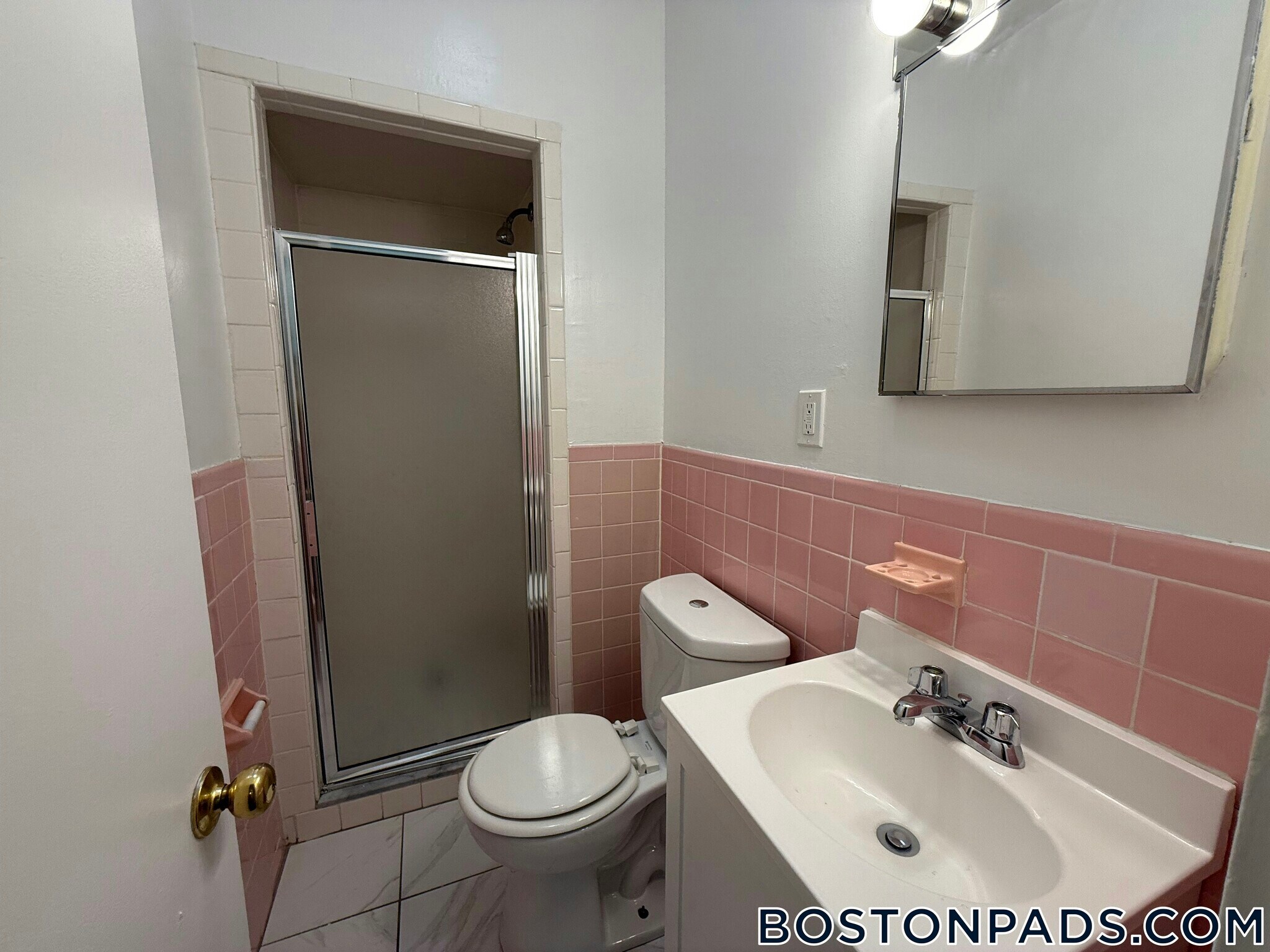 Building Photo - 17 Fairbanks St